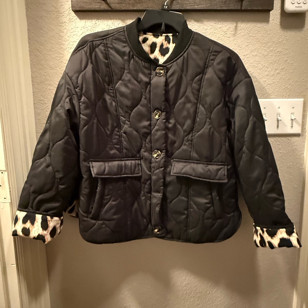 Stylish Black Quilted Women’s Jacket with Leopard Print Lining 0X